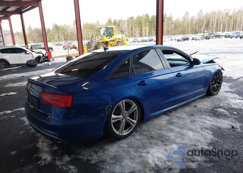 2015 Audi S6 4.0T z USA, uszkodzony, nr VIN WAUF2AFC2FN003907